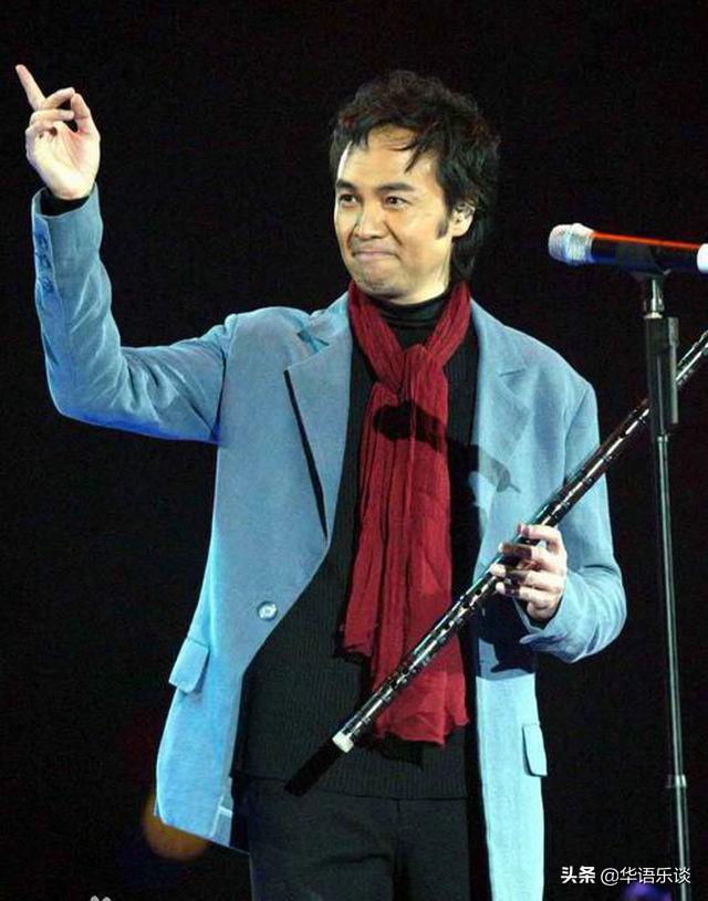 华语乐坛最具影响力的十大歌手（30年前他是最火的唱作天王）(7)