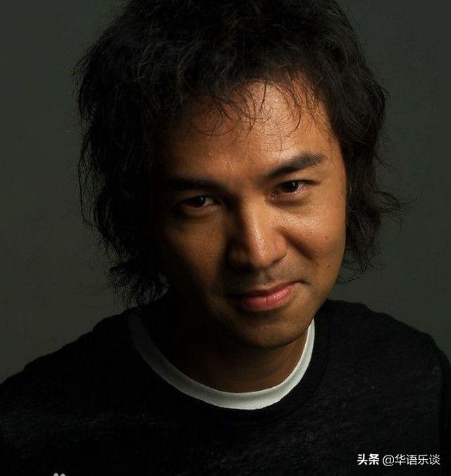 华语乐坛最具影响力的十大歌手（30年前他是最火的唱作天王）(1)