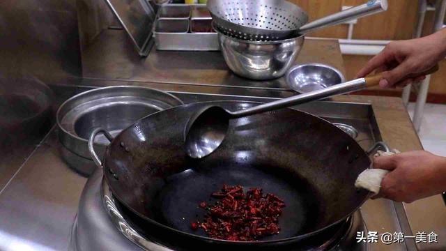 正宗麻婆豆腐做法教程（厨师长分享麻婆豆腐的做法）(3)