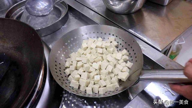 正宗麻婆豆腐做法教程（厨师长分享麻婆豆腐的做法）(5)