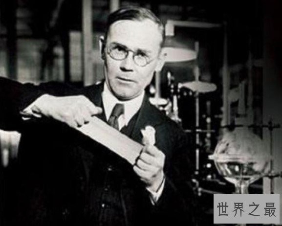 尼龙是谁发明的，是卡罗瑟斯领导的科研小组研制出来的