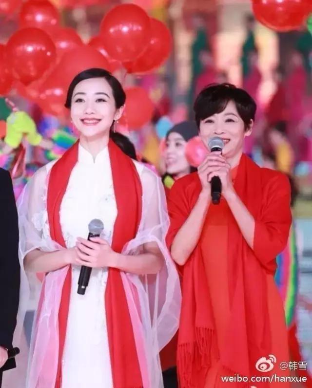 董卿姐姐的口红色号火爆春晚,像刘涛蒋欣韩雪这样涂口红才最美!