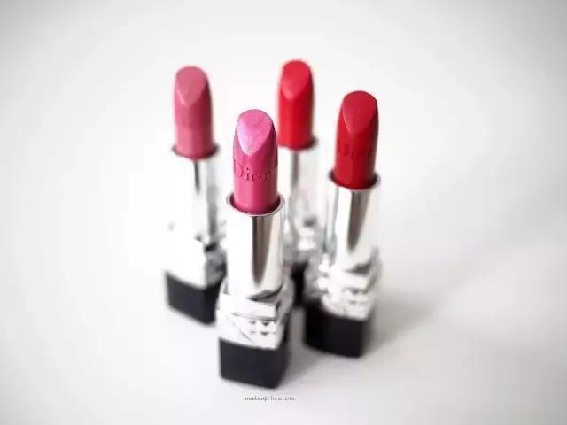 董卿姐姐的口红色号火爆春晚,像刘涛蒋欣韩雪这样涂口红才最美!