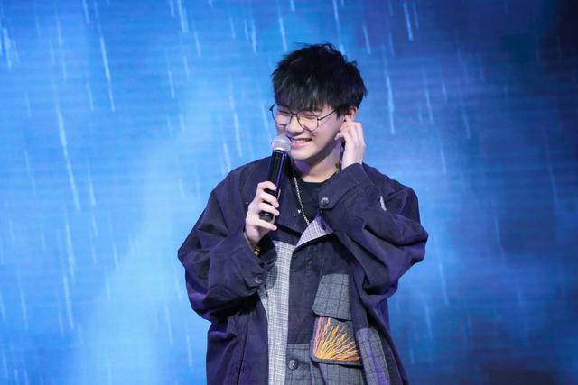 杉山纪彰配音模仿（配音届反差大的三位）(1)