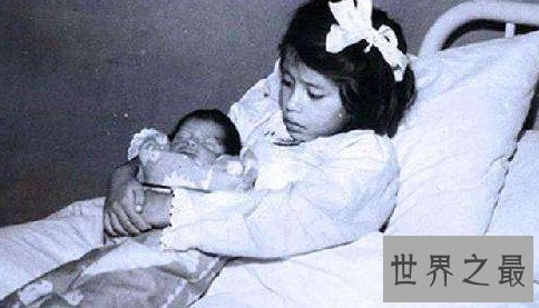 世界上最年轻的妈妈,年仅五岁就生下男婴