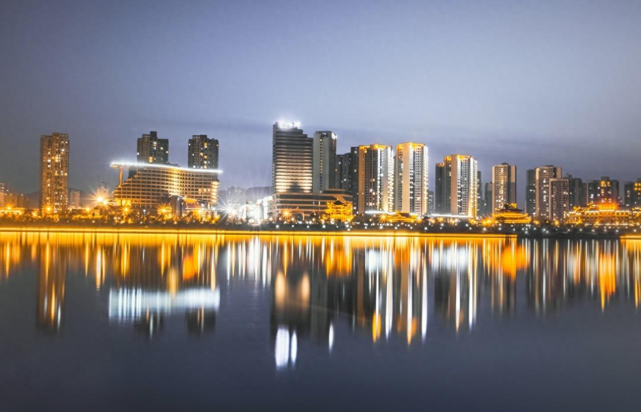 麦加是伊斯兰教最神圣的城市，拥有克尔白