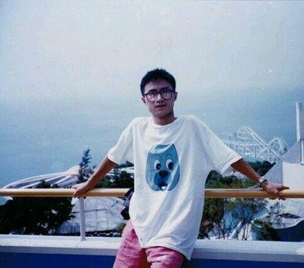 汪峰童年大曝光，从小练琴很努力，网友：不然怎会有怒放的生命？