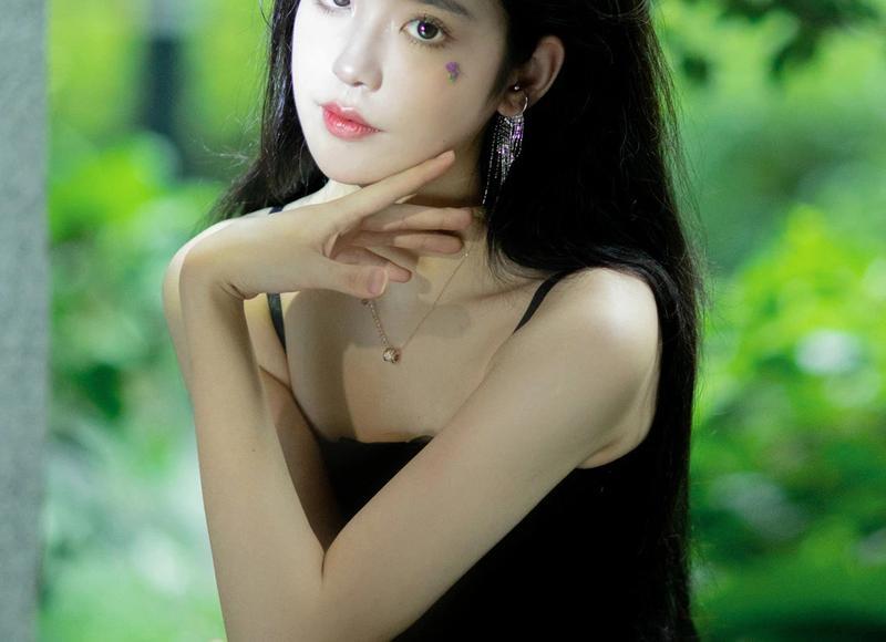 邓亚萍多高，当1米84的郎平合影1米55的邓亚萍