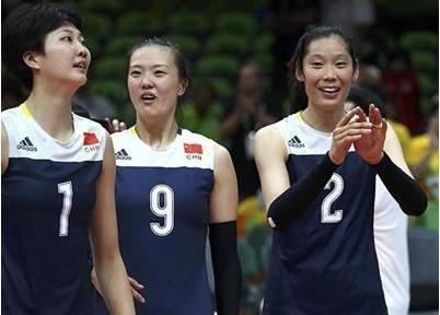 2米袁心玥遇2米05兵哥哥瞬间小鸟依人，瞒身高愿嫁1米9男友